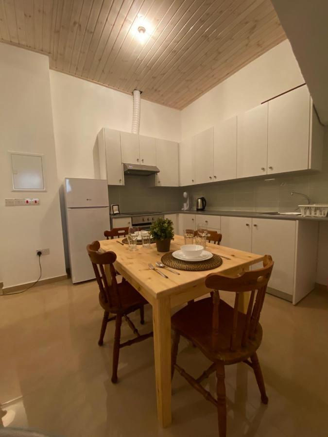 Central Suites Perikleous 53 Down Town Nicosia By Platform 357 Екстер'єр фото