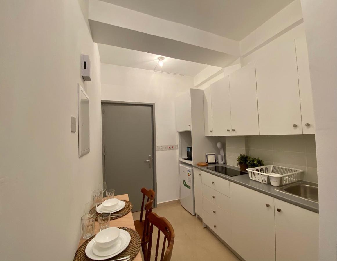 Central Suites Perikleous 53 Down Town Nicosia By Platform 357 Екстер'єр фото